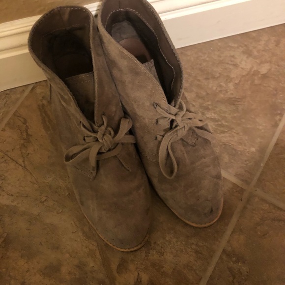 Boots - Picture 2 of 3